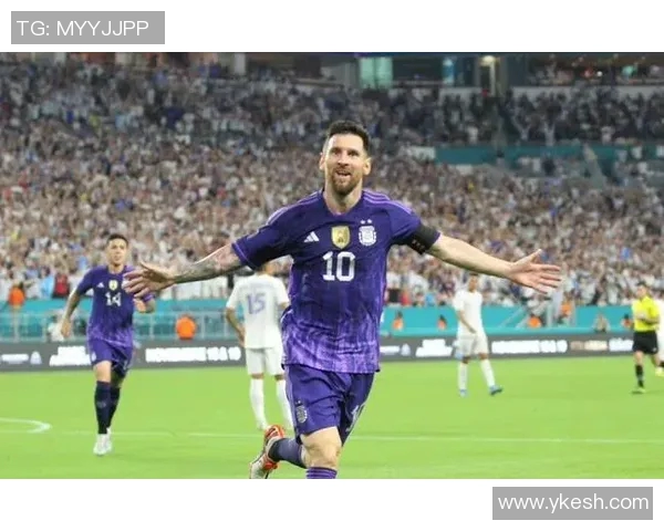 足球场上的吐舌明星们如何用独特风格征服球迷的心 足球场上的吐舌明星们如何用独特风格征服球迷的心